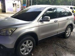 Mobil Honda CR-V 2008 2.4 terbaik di Bali 3