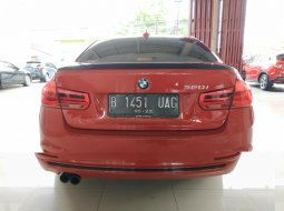 Jual mobil BMW 3 Series 320i AT 2016 terawat di Jawa Barat  9