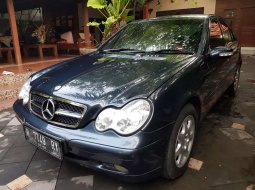 Mobil Mercedes-Benz C-Class 2001 C200 dijual, Jawa Tengah 6