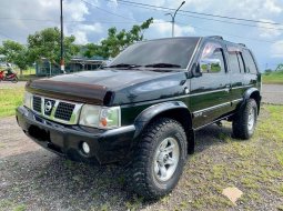 Dijual mobil bekas Nissan Terrano Spirit S2, Jawa Timur  2