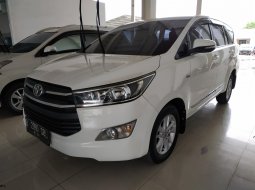 Jual mobil Toyota Kijang Innova 2.0 G AT 2017 bekas, Jawa Barat 8