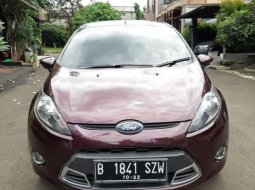 Dijual mobil Ford Fiesta 1.6L S Automatic 2012 bekas, DKI Jakarta 6