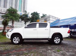 Jual mobil Toyota Hilux G Double Cabin 2015 harga murah di Jawa Timur 7