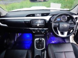 Jual mobil Toyota Hilux G Double Cabin 2015 harga murah di Jawa Timur 2
