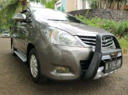 DKI Jakarta, Toyota Kijang Innova V 2011 kondisi terawat 16