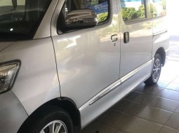 Jual cepat Daihatsu Luxio X 2016 di Jawa Tengah 4