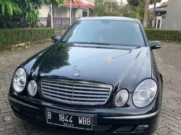 DKI Jakarta, Mercedes-Benz E-Class 260 2006 kondisi terawat 6