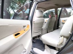 DKI Jakarta, Toyota Kijang Innova V 2011 kondisi terawat 5