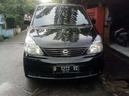 Mobil Nissan Serena 2009 City Touring terbaik di Banten 1