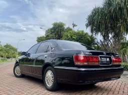 Jual mobil bekas murah Toyota Crown Royal Saloon 2001 di Jawa Timur 2