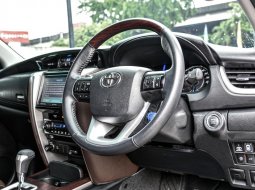 Jual cepat mobil Toyota Fortuner VRZ 2019 di DKI Jakarta 7