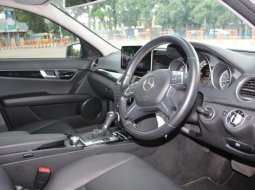 Jual Mobil Mercedes-Benz C-Class C200 2011 di DKI Jakarta 3