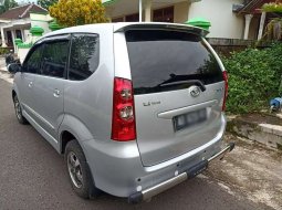 Mobil Daihatsu Xenia 2011 Li DELUXE terbaik di Jawa Tengah 5