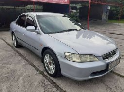 Mobil Honda Accord 2000 VTi-L terbaik di Jawa Tengah 7