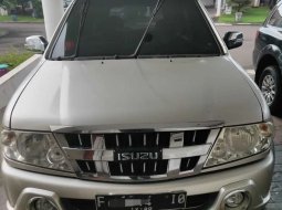 Dijual mobil bekas Isuzu Panther GRAND TOURING, Jawa Barat  4