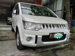 Dijual Mobil Mitsubishi Delica 2.0 NA 2015 di Bekasi 8