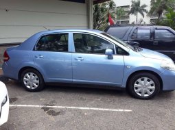 Jual cepat Nissan Latio 1.6 Manual 2010 di DKI Jakarta 2