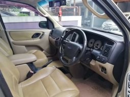 DKI Jakarta, Ford Escape XLT 2001 kondisi terawat 1