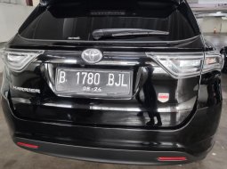 Dijual Mobil Toyota Harrier 2.0 at 2WD 2014 di DKI Jakarta 6