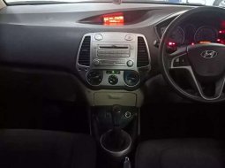 Dijual mobil bekas Hyundai I20 1.4 Manual, Jawa Timur  4