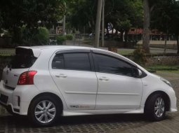 Jual cepat Toyota Yaris TRD Sportivo 2013 di Jawa Tengah 11