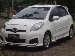 Jual cepat Toyota Yaris TRD Sportivo 2013 di Jawa Tengah 9