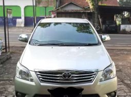 Jual cepat Toyota Kijang Innova 2.0 G 2012 di Jawa Barat 1
