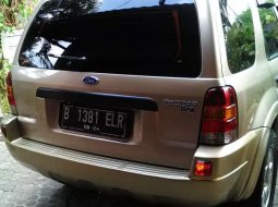 Jual cepat Ford Escape XLT 2004 di DKI Jakarta 9