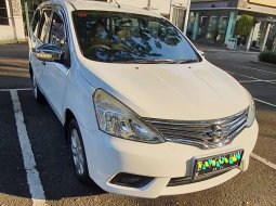 Mobil Nissan Grand Livina 2014 SV terbaik di Banten 6