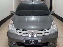 Jual Nissan Grand Livina Highway Star 2010 harga murah di Kalimantan Selatan 3