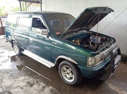 Mobil Isuzu Panther 1995 2.3 Manual terbaik di Jawa Tengah 1