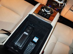 Jual Mobil Bekas Rolls-Royce Ghost SWB 2012 Terawat di DKI Jakarta 2