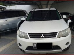 Jual Mobil Mitsubishi Outlander 2.4 Automatic 2006 di Tangerang Selatan 6