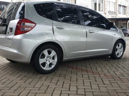 Dijual Mobil Honda Jazz 1.5 NA 2009 di DKI Jakarta 12