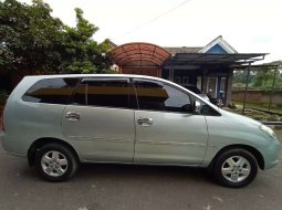 Jawa Barat, Toyota Kijang Innova V 2006 kondisi terawat 11