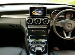 Jual mobil bekas murah Mercedes-Benz C-Class C200 2015 di Jawa Timur 7