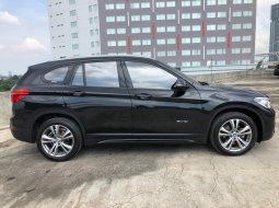 Jawa Timur, Dijual mobil BMW X1 sDrive18i Sport Edition 2017 terbaik  4