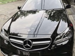 Jual mobil bekas murah Mercedes-Benz E-Class E 200 2010 di Jawa Barat 11