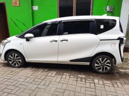DKI Jakarta, Toyota Sienta V 2019 kondisi terawat 1