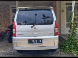 Mobil Nissan Serena 2011 Highway Star dijual, Jawa Tengah 8