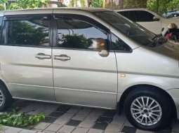 Mobil Nissan Serena 2011 Highway Star dijual, Jawa Tengah 4