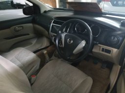 Jual Mobil Bekas Nissan Grand Livina SV 2017 di DIY Yogyakarta 5