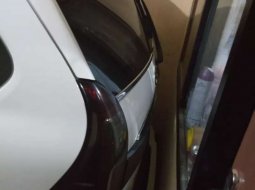 Jual Daihatsu Xenia X 2017 harga murah di Jawa Timur 5