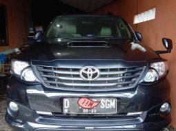 Mobil Toyota Fortuner 2013 G TRD terbaik di Jawa Barat 1