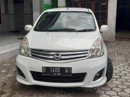 Jual Mobil Bekas Nissan Grand Livina Highway Star 2012 di DIY Yogyakarta 4