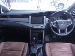Jual mobil Toyota Kijang Innova 2.0 V 2017 bekas, DKI Jakarta 2