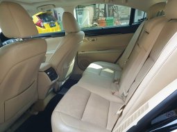 Jual Mobil Lexus ES 300h 2014 di Bekasi 8