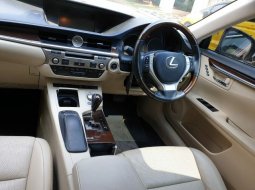 Jual Mobil Lexus ES 300h 2014 di Bekasi 1