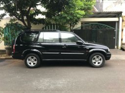 Dijual Mobil Suzuki Escudo 2004 di DKI Jakarta 1