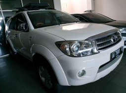 Jual Mobil Bekas Toyota Fortuner G 2011 di DIY Yogyakarta 6